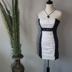 BCBGMAXAZRIA strapless black and white mini dress NWT